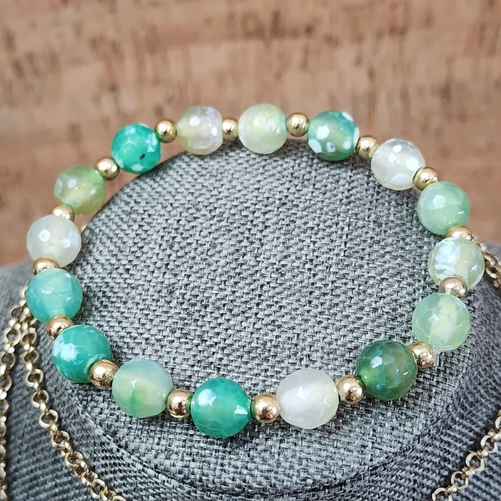 Banana Republic necklace and bead stretch bracelet necklace has a15" drop - Picture 3 of 8
